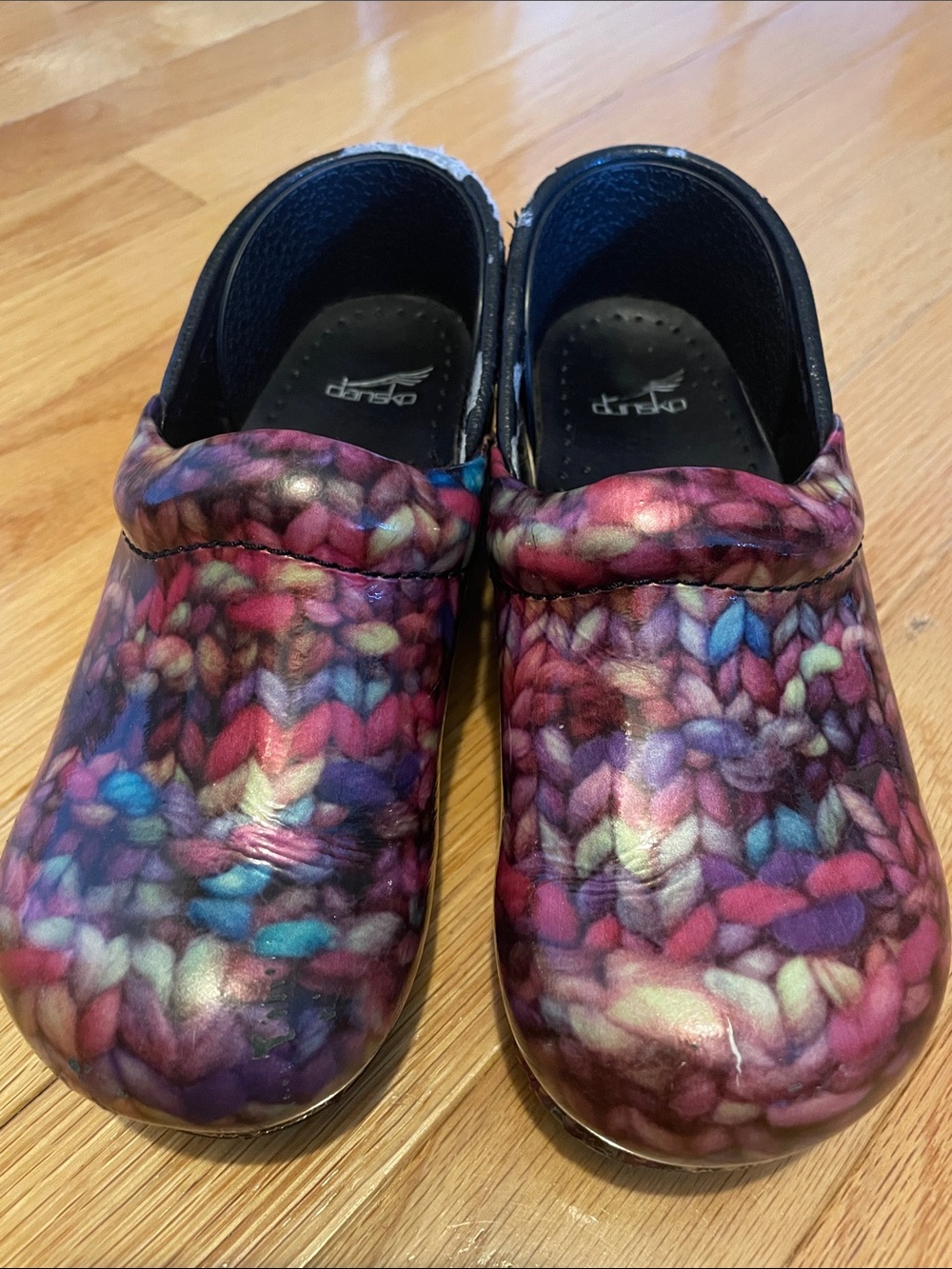 Dansko Kids Multi-Color Knit-Print Clogs